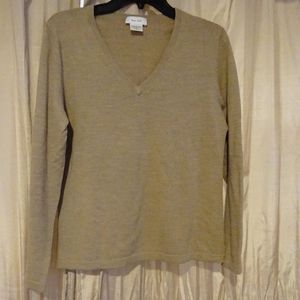 Merino Wool Kate Hill V-neck sweater